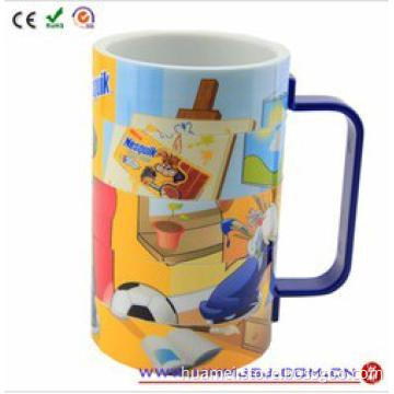 Plastic mug
